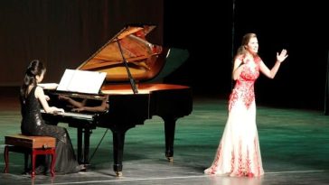Aurélie Loilier concert cant lyrique notre dame d'afrique alger 2017